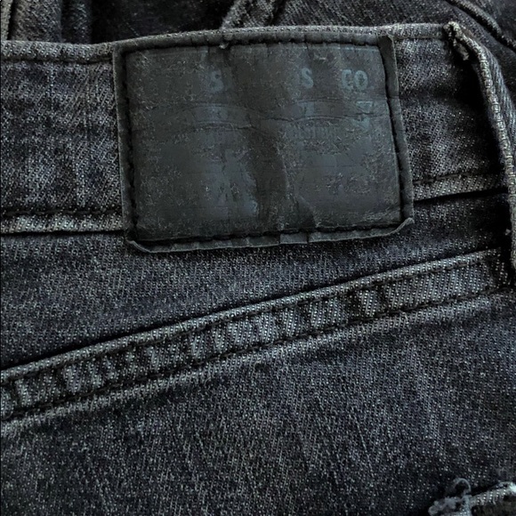 Black high waisted levi’s jeans - Picture 4 of 5